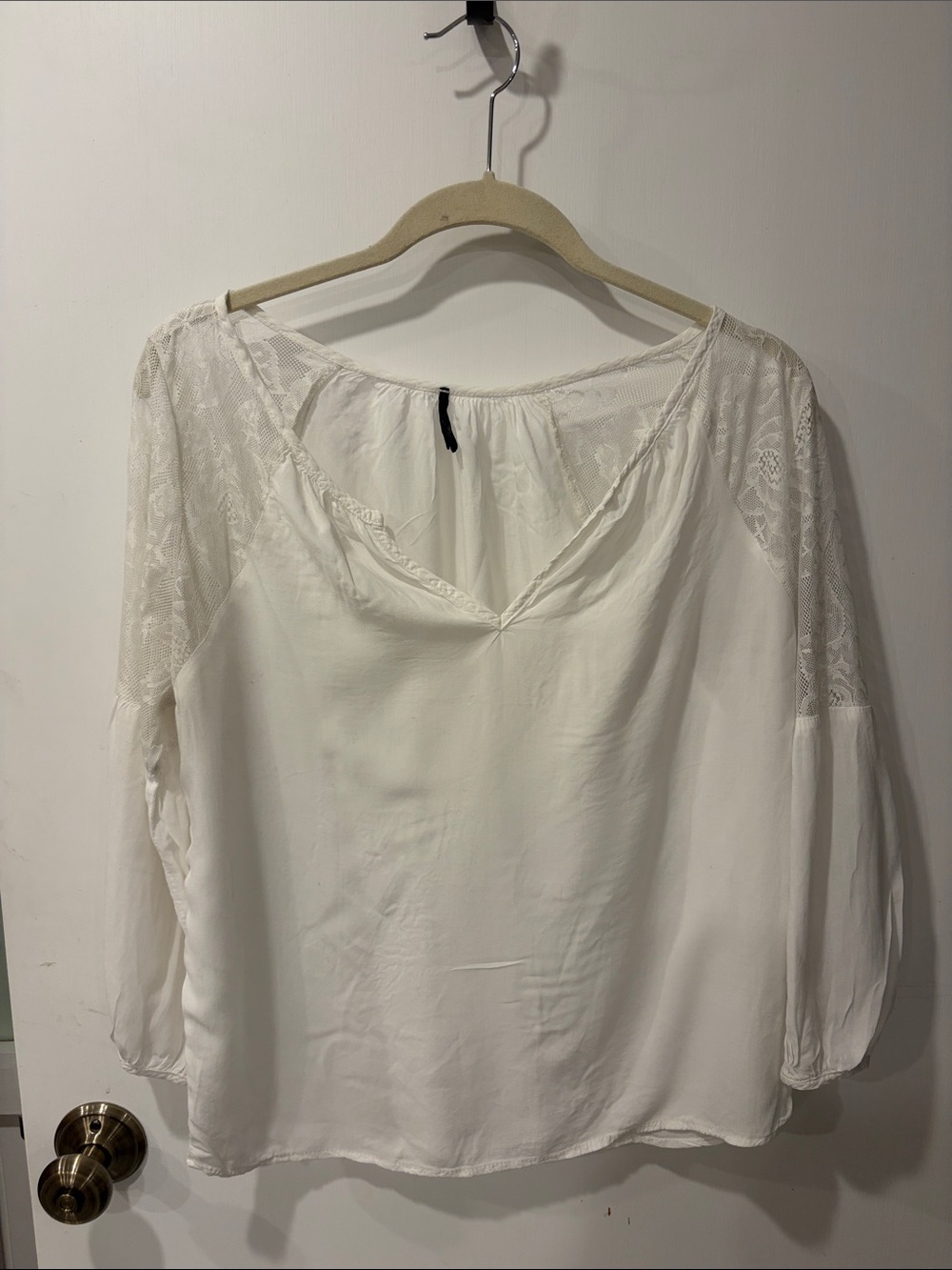Women's White Lace Sleeve Blouse small 3/4 sleeves